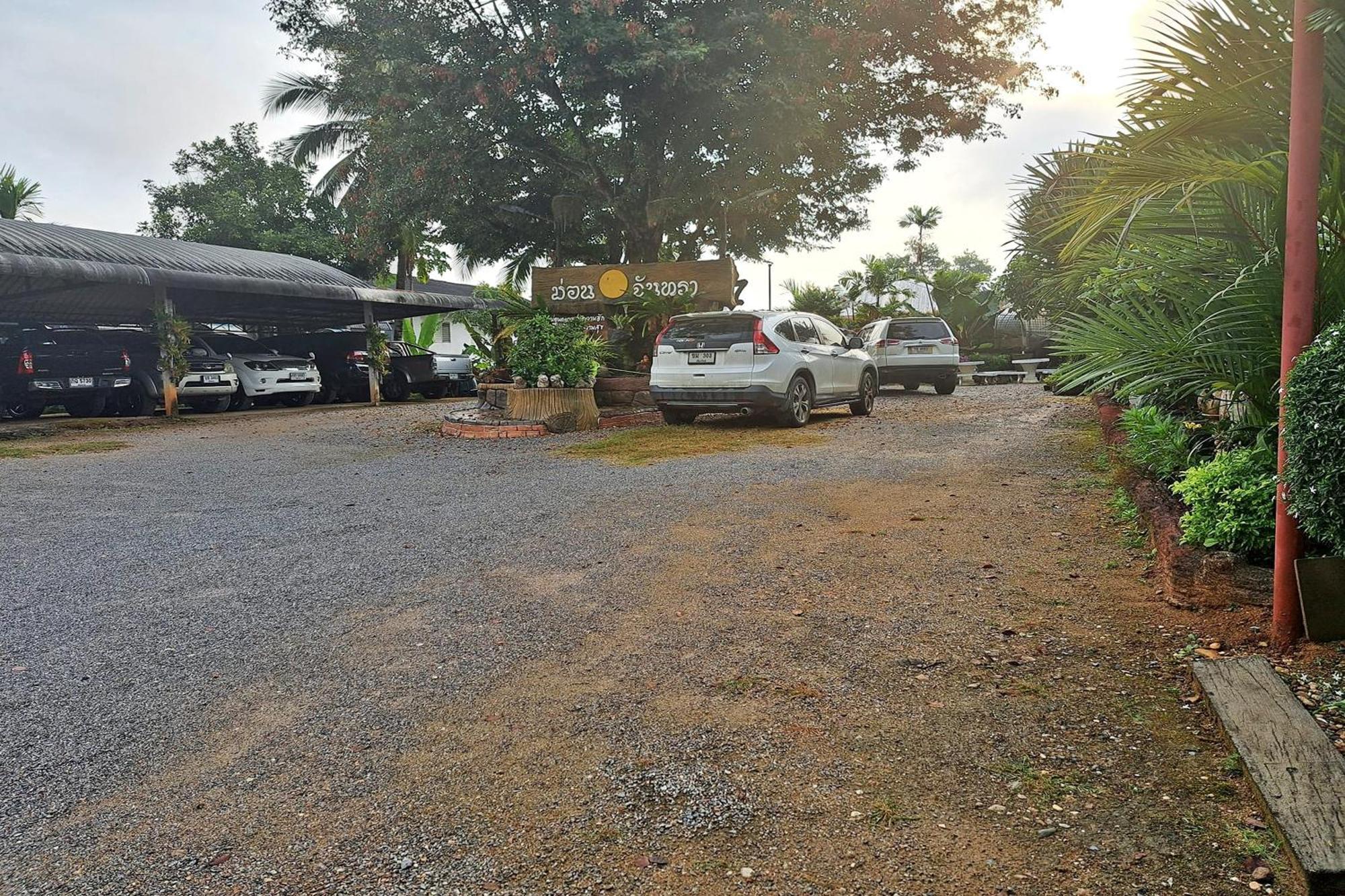 Huen Pak Mon Chantra Villa Chiang Rai Esterno foto